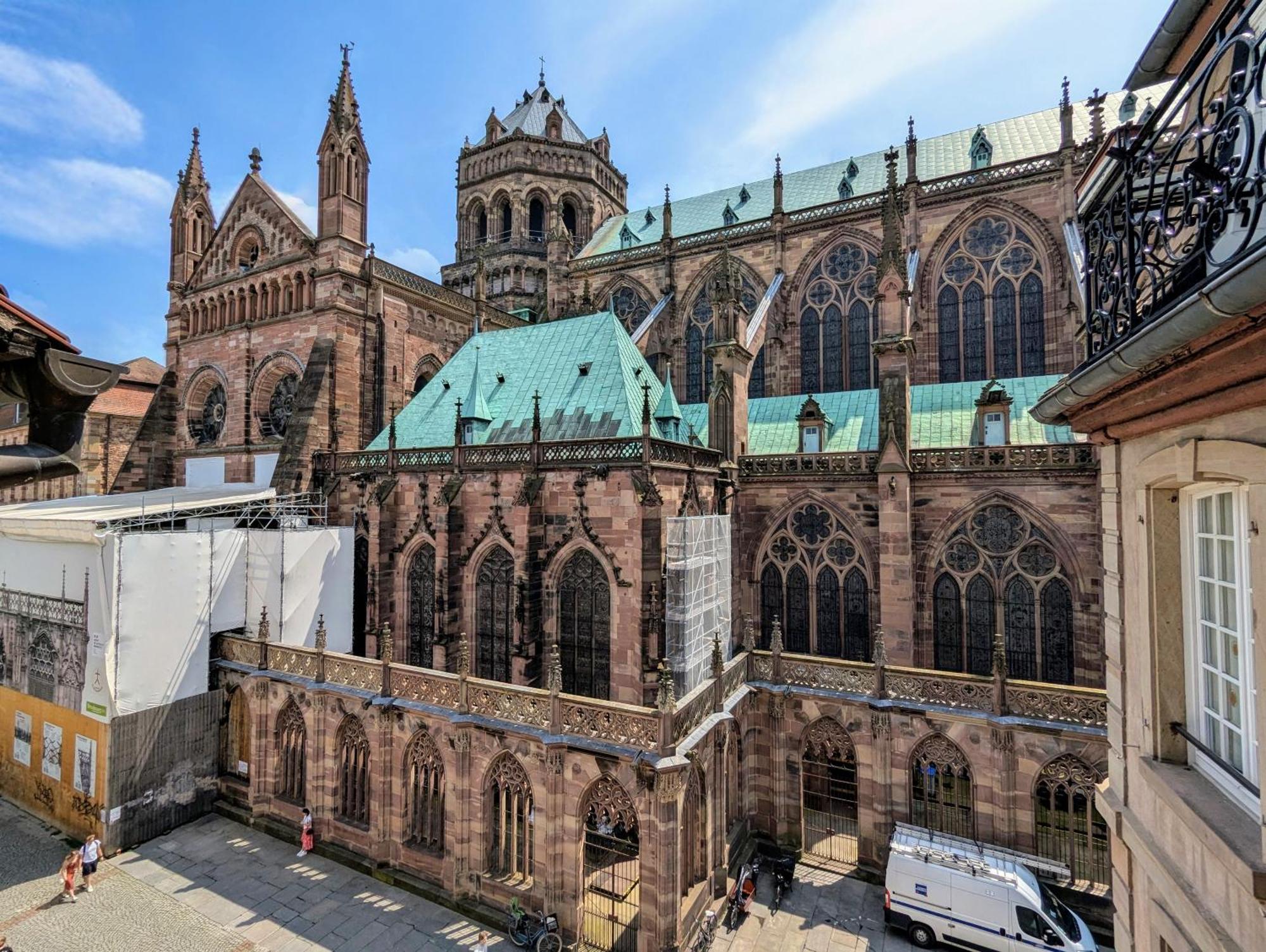 Triplex Place De La Cathedrale Страсбург Экстерьер фото